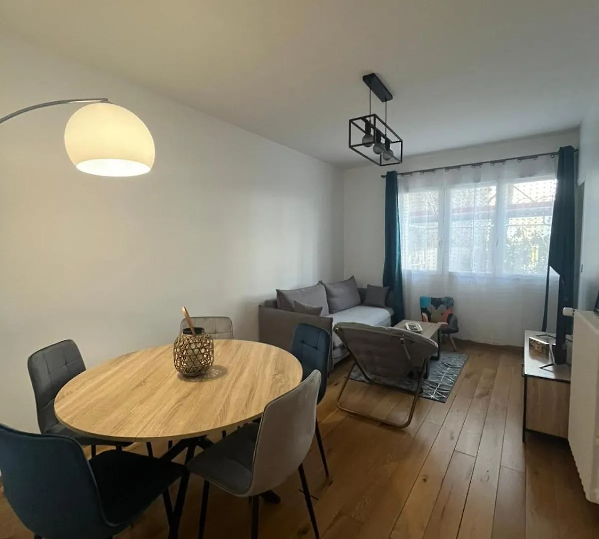 Apartment 3 Pieces